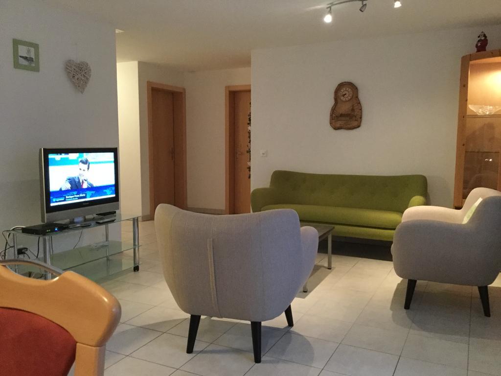 Apartament Haus Mondelli Saas-Almagell Zewnętrze zdjęcie